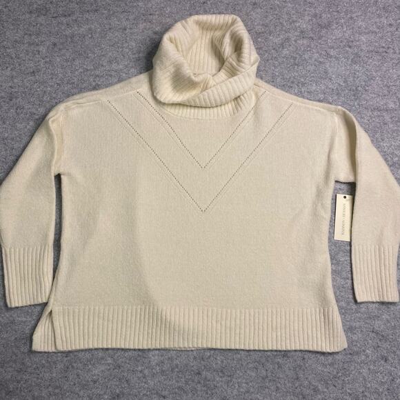 Women's sweater M Turtleneck cottagecore Classic preppy Elegant minomalist NYC - Picture 1 of 9